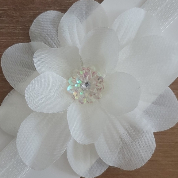 NWT Sequin Flower Headband - Picture 2 of 2